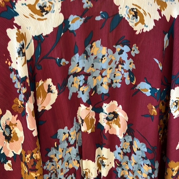 Umgee Hydrangea Fall Floral Kimono Topper. Sz S. Flowy. Long Line. Tie front. - Picture 8 of 9